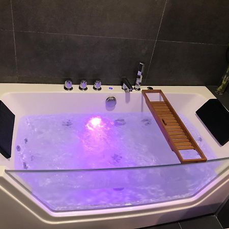 Suite Vitbanus Marbella Dış mekan fotoğraf